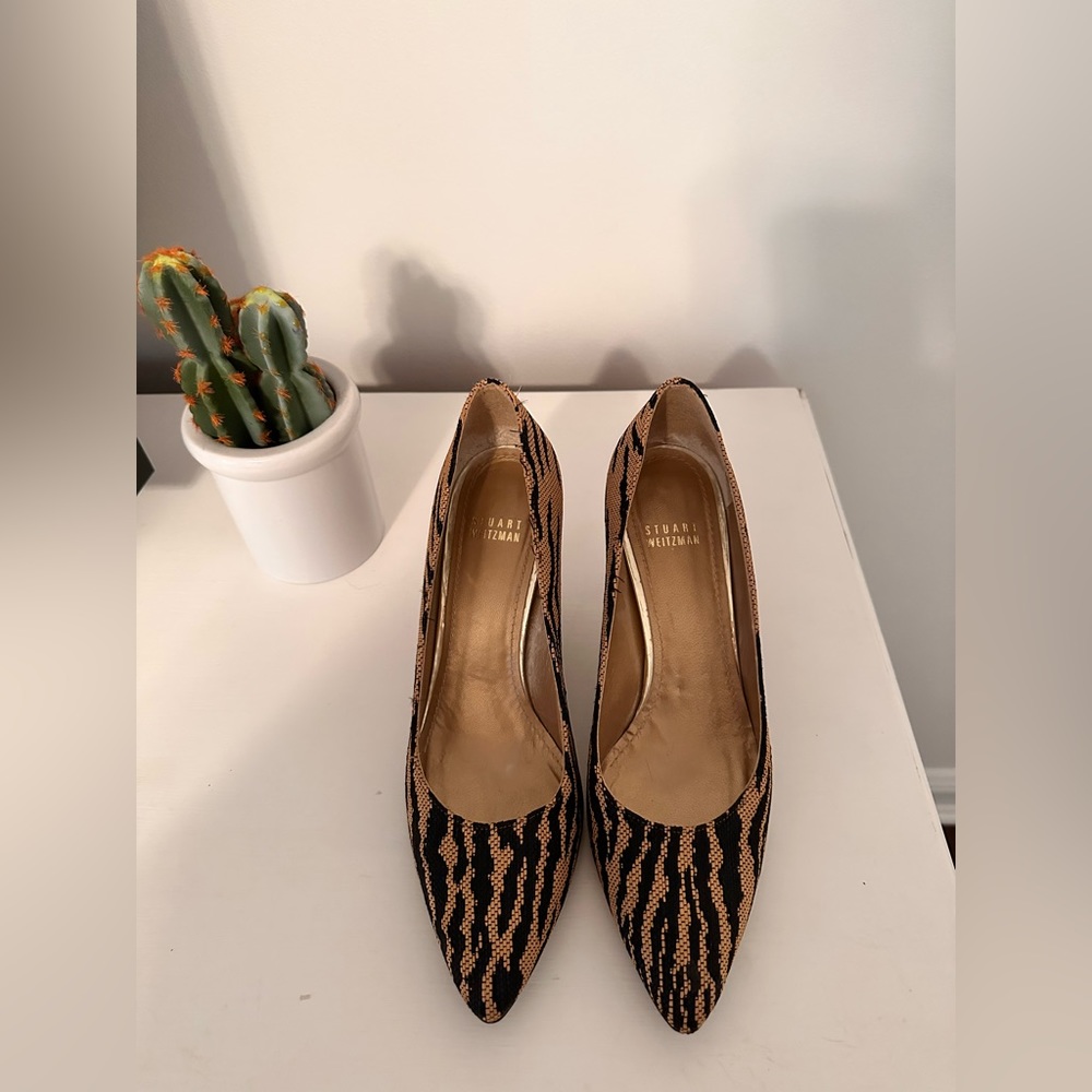 Stuart Weitzman Raffia Woven Pointed Toe Pumps - image 3